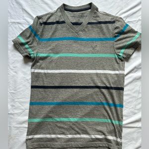 American Eagle Outfitters Athletic Fit, Men’s, V Neck, Cotton tee, Grey, Sm NWOT